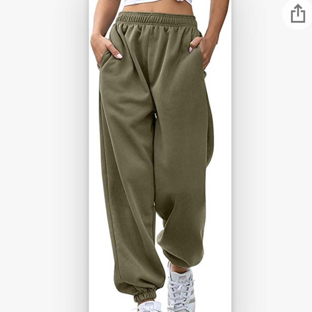 Army green / sweat pants